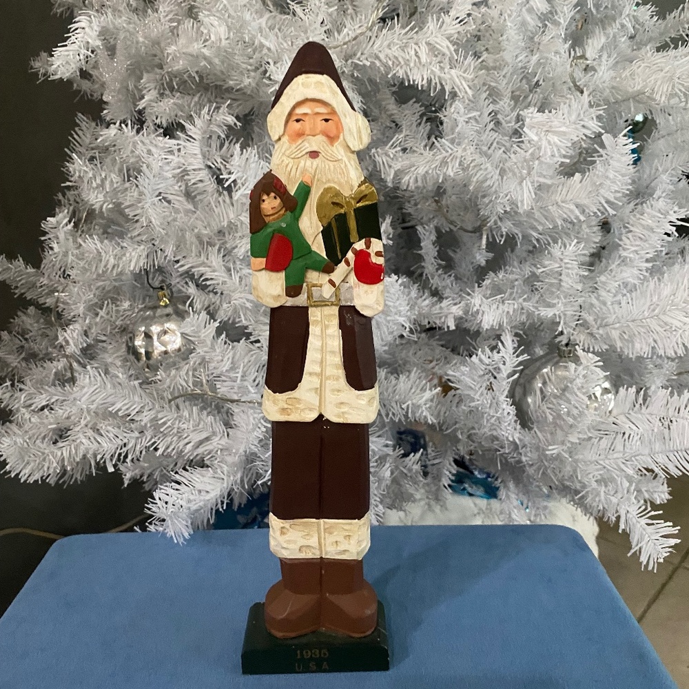 Vintage, Grandeur Noel, Carved wooden Santa